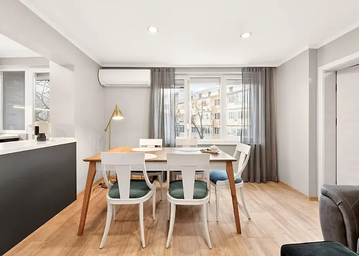 Cozy Sea Garden Varna