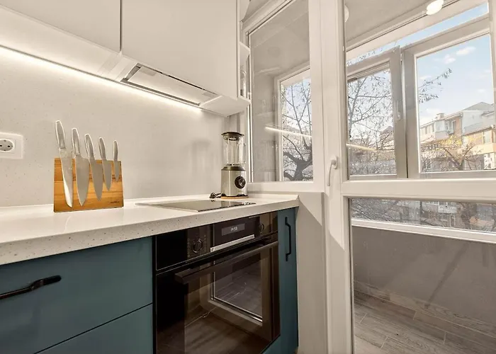 Cozy Sea Garden Apartment